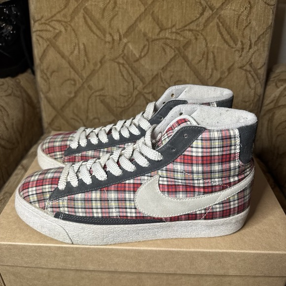 2004 Nike Blazer Mid 73 Plaid Women's‎ 11 Men's 9.5 Safari Premium Team Red Grey